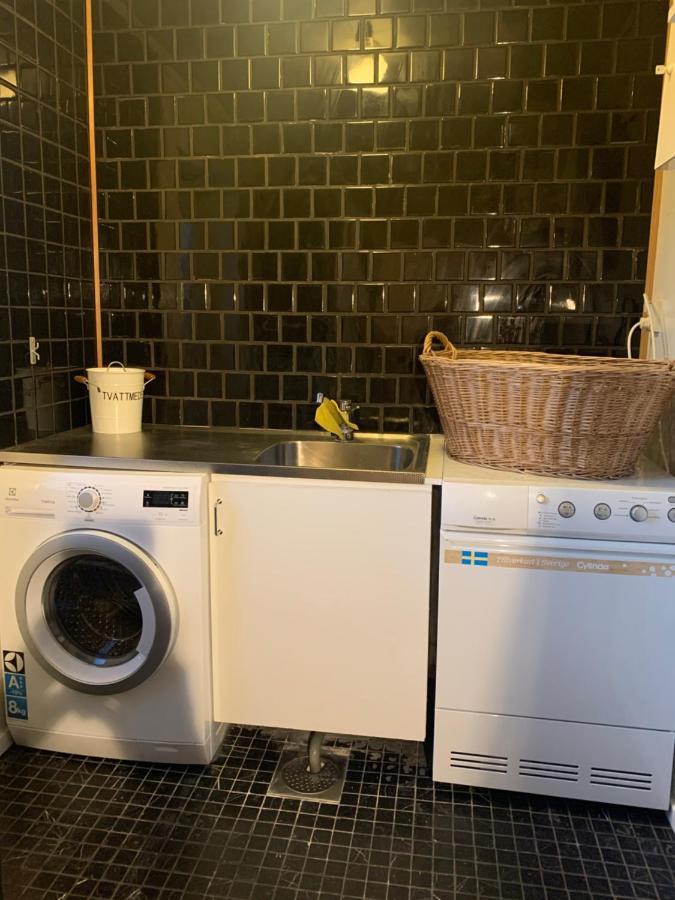 Villa Hus I Lugnt Omrade, 15 Min Fran Oerebro à Vintrosa Extérieur photo